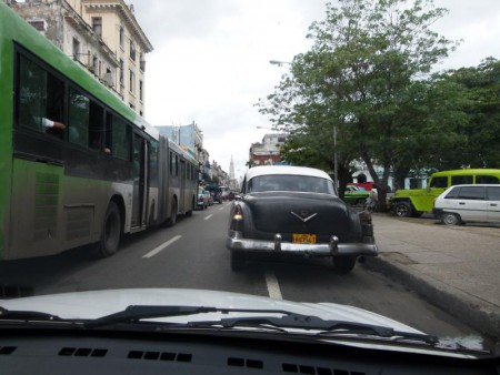 Typické auto v Havaně.